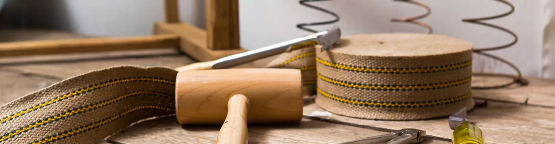 755-Meubelstoffering_header.webp 755-Meubelstoffering_header.webp